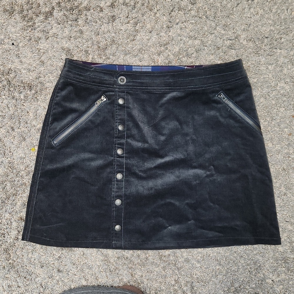 KUHL Streamline Skirt Size 8 Dark Gray Corduroy Snap Front Mini Pockets EUC